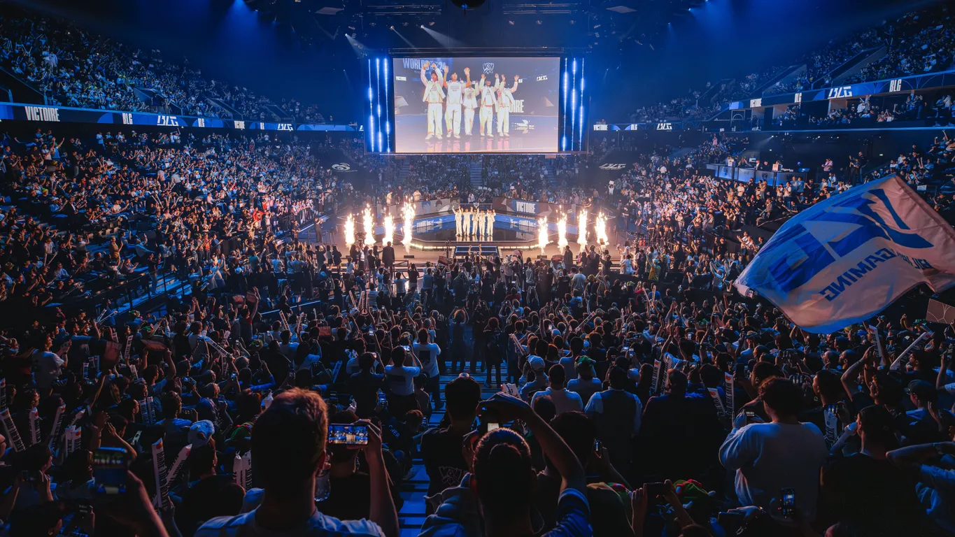 S15全球总决赛Faker失利反思：团队配合不足激发更强求胜欲望