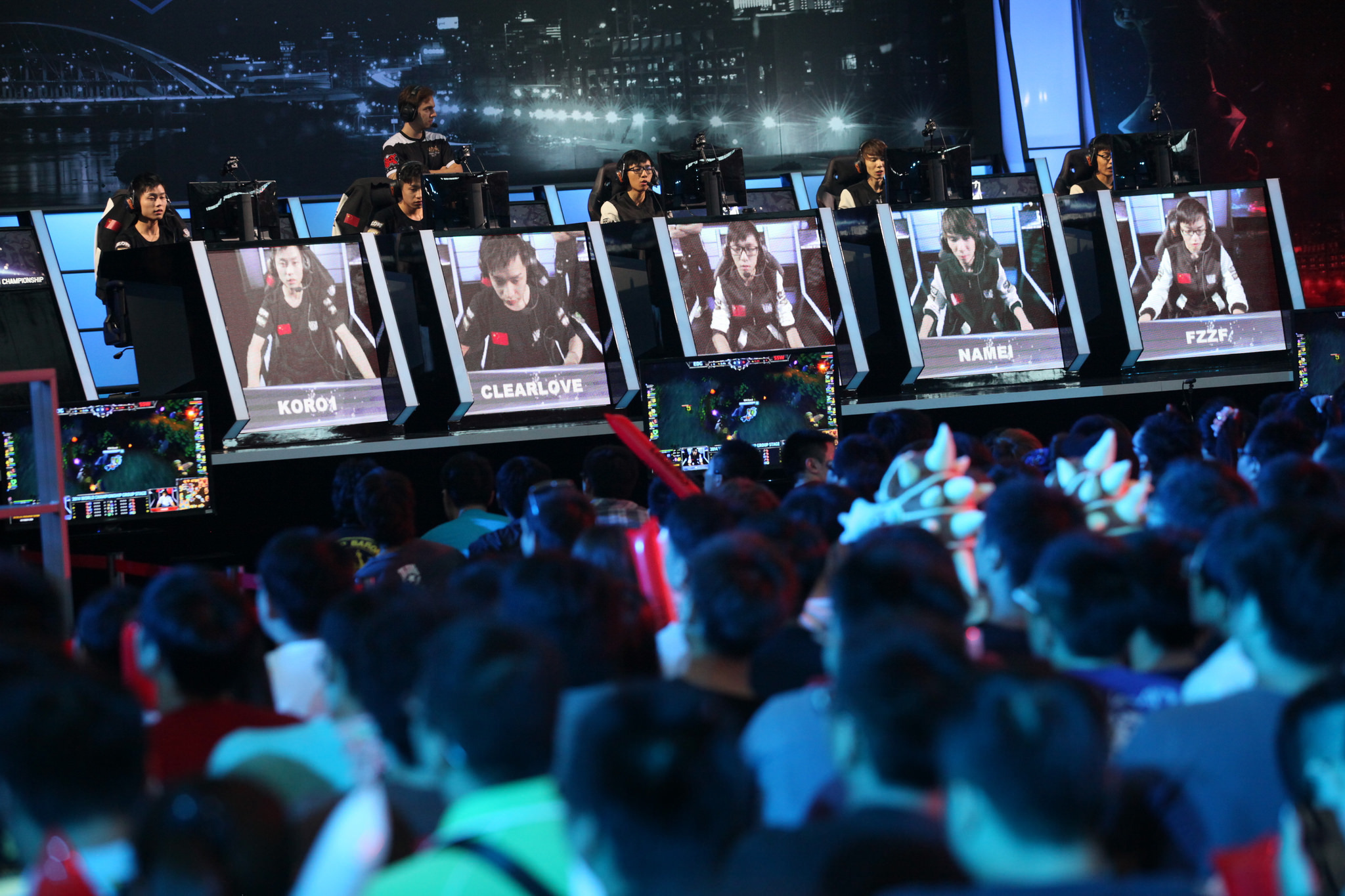 为战队助威！S15英雄联盟总决赛专属游戏内图标与表情上线。